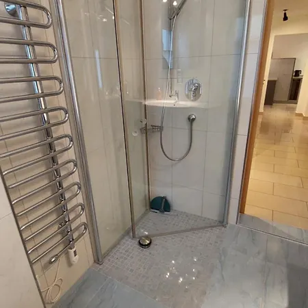 Stilvolle 4,5 Zimmer-wohnung 90m2 - Fuer Urlaub & Business * Wil