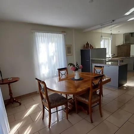 Apartment Stilvolle 4,5 Zimmer-wohnung 90m2 - Fuer Urlaub & Business Wil