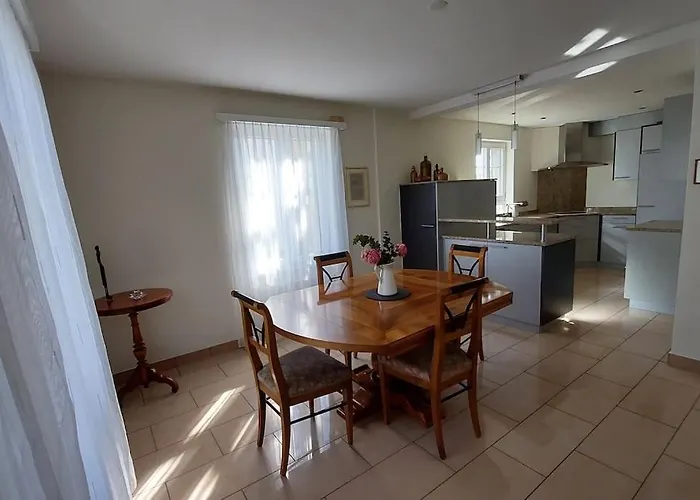 Appartement Renovierte 4,5-zi-wohnung Mit Parkplatz In Ruhiger Lage - 90m2 Wil (St. Gallen)