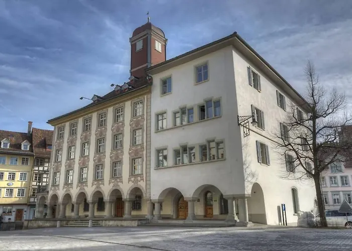 Apartamento Renovierte 4,5-zi-wohnung Mit Parkplatz In Ruhiger Lage - 90m2